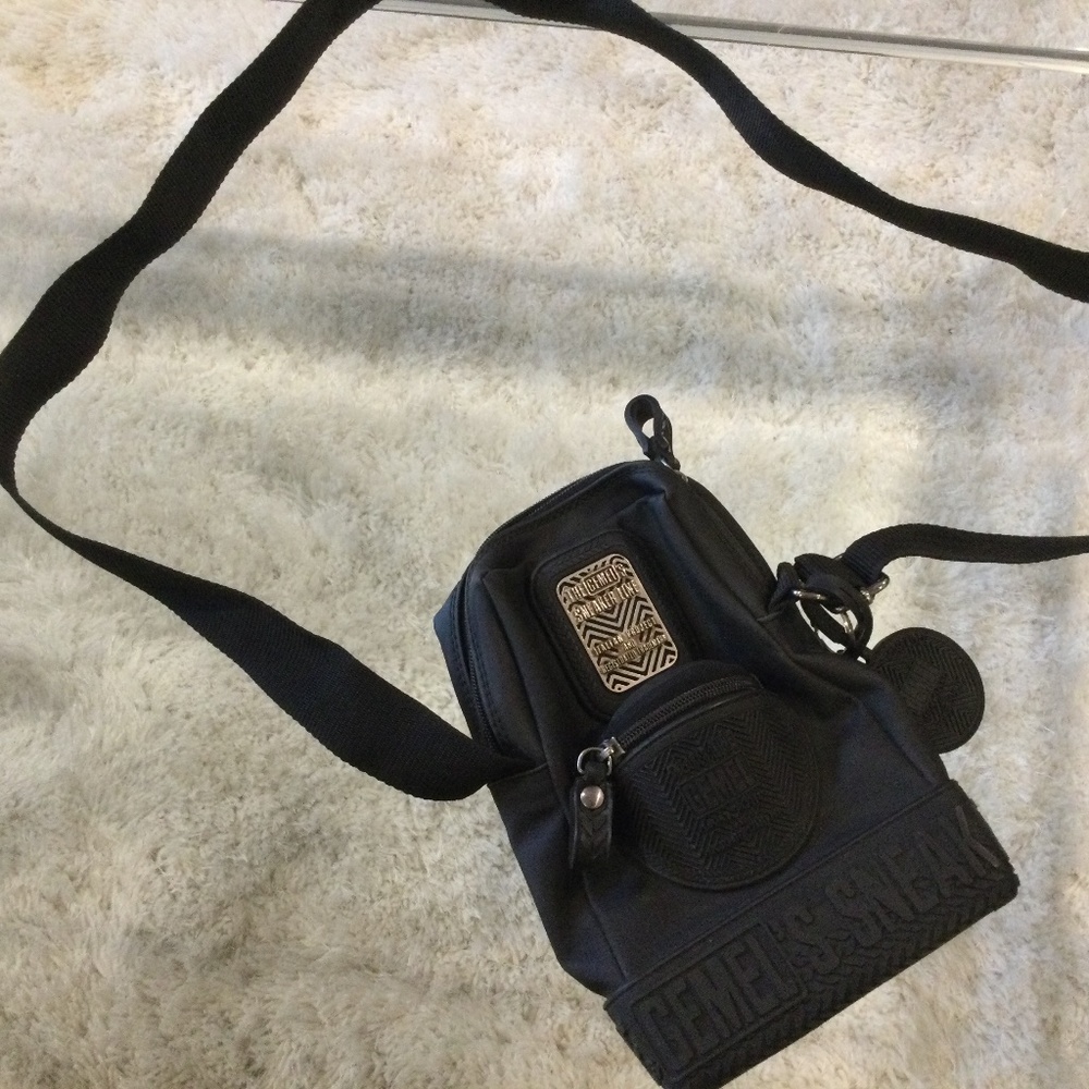 Gemel Black Crossbody bag